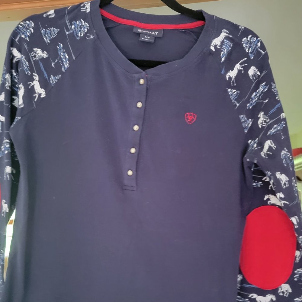 Ariat cotton shirt size small